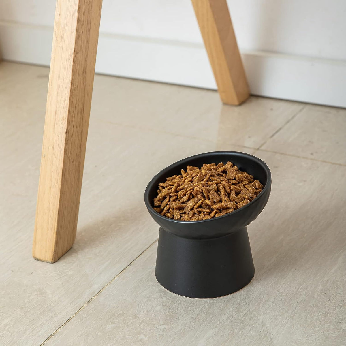 15° Raised Ceramic Cat Bowl Set - Black - product view 5