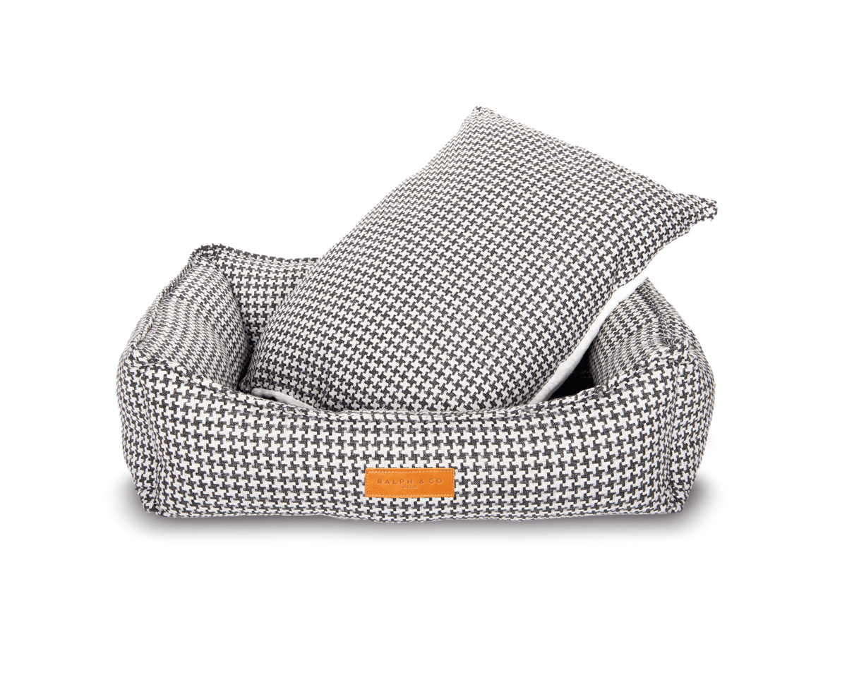 The Kensington Houndstooth Bolster Dog Bed – product image 6