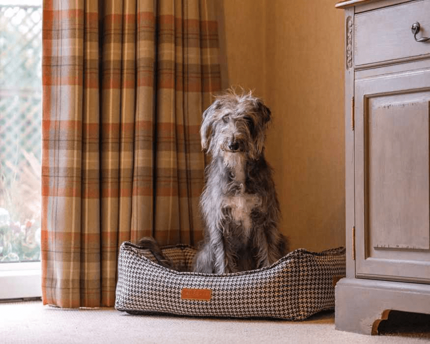 The Kensington Houndstooth Bolster Dog Bed – product image 10